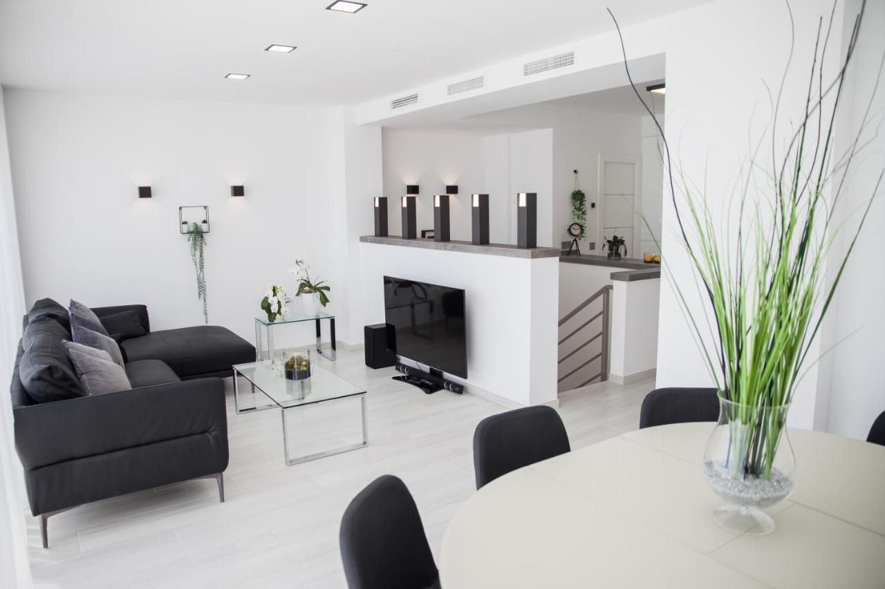 Spacious 200 Sq.M. Penthouse With Sea View Terraces Torremolinos Bagian luar foto